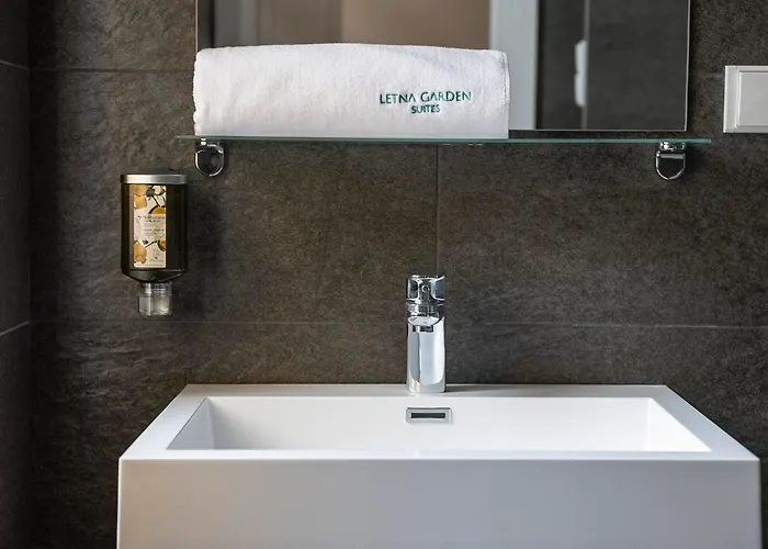 Letna Garden Apartment