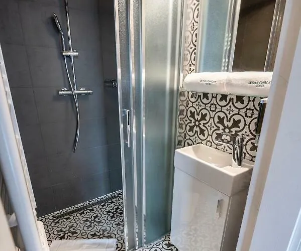 Letna Garden Apartment