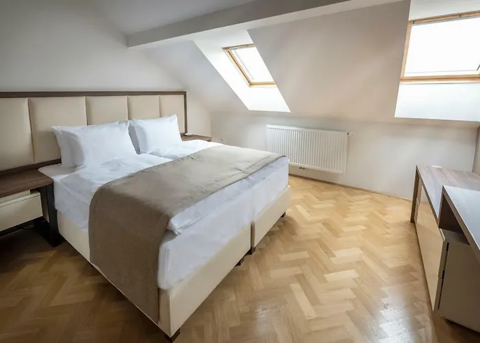 Letna Garden Apartment *