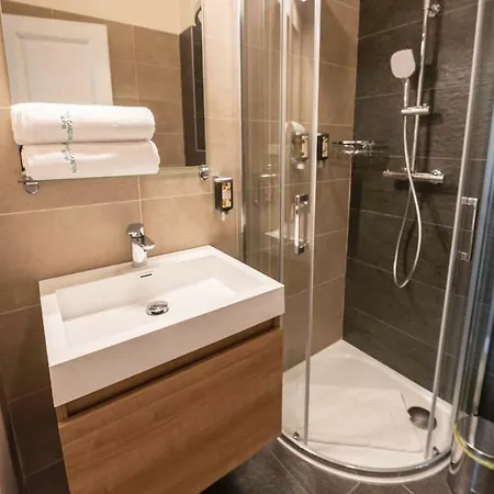 Letna Garden Apartament *